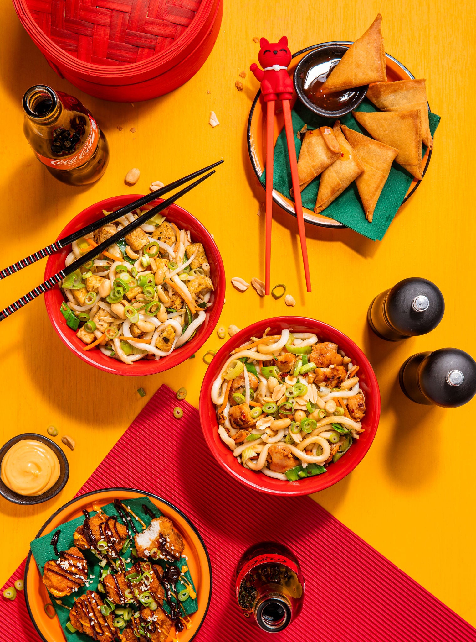 LIU LIU's delicious dishes, Chicken Noodles and Samosas.